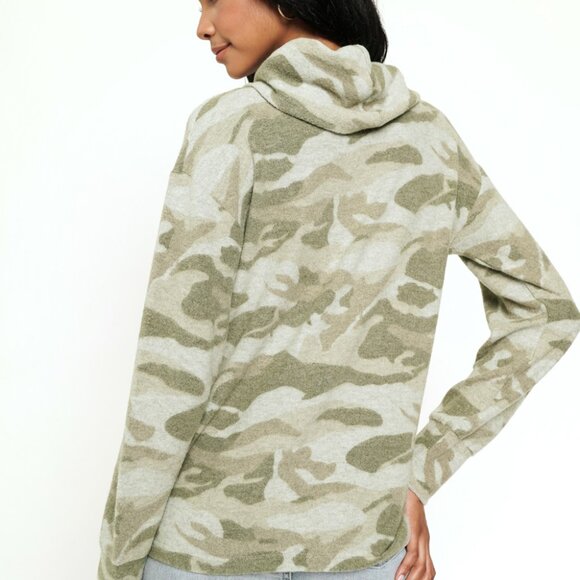 MYSTREE Camo Print Turtleneck Sweater, Green Beige, Cozy Knit Pullover - Picture 5 of 6